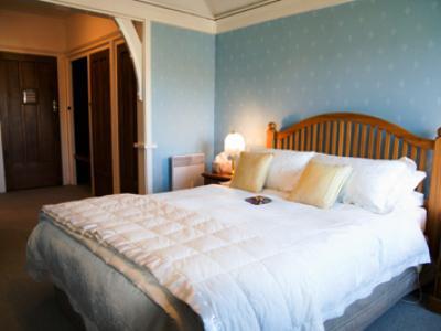 Elm Tree House Hotel Крайстчърч Екстериор снимка